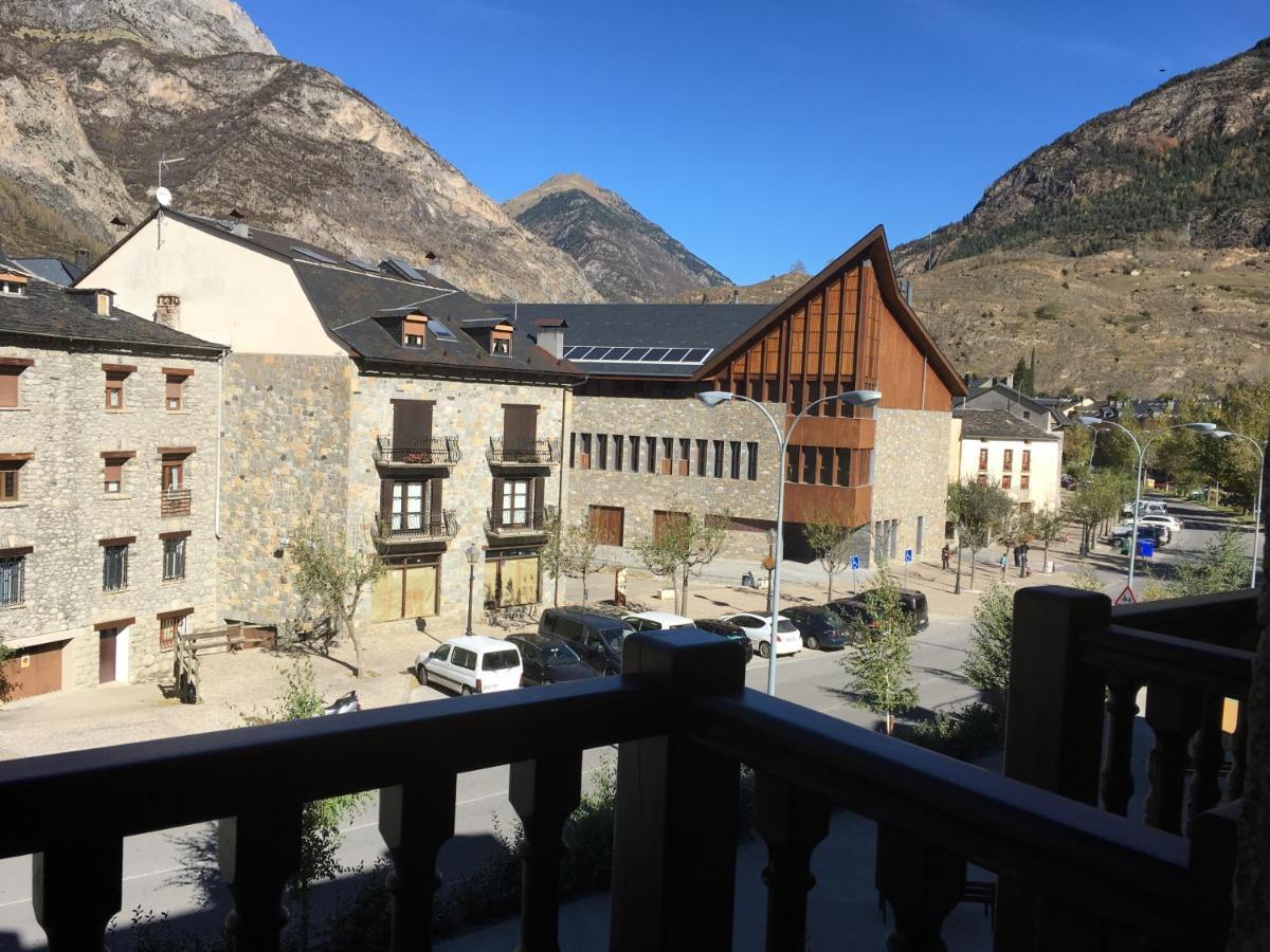 Apartamentos Los Lagos Benasque Kültér fotó