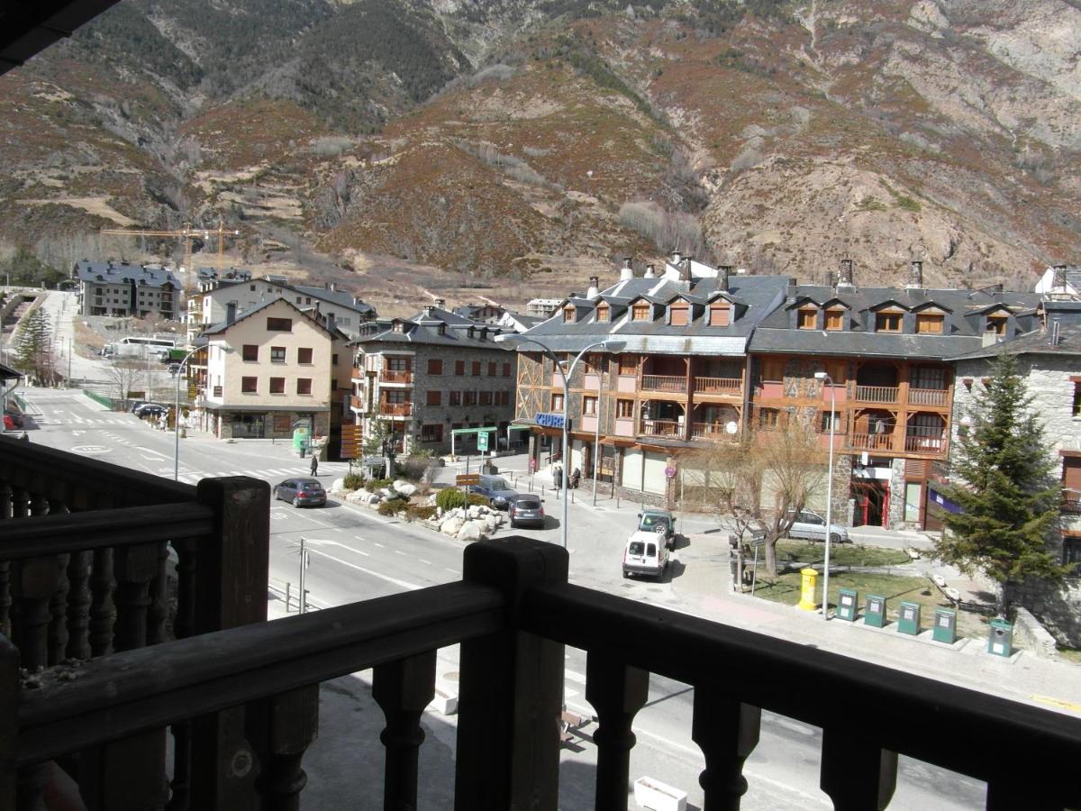 Apartamentos Los Lagos Benasque Kültér fotó